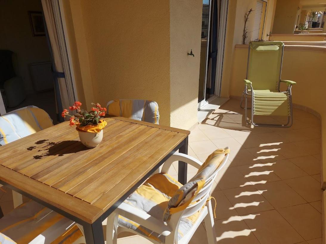 Estupendo Apartamento En Primera Linea De Playa Y Con Vistas Al Mar เดเนีย ภายนอก รูปภาพ